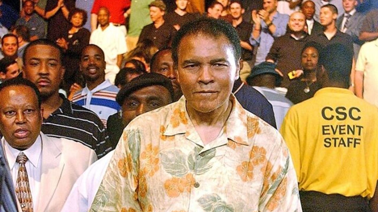 Irkçılık ve ayrımcılıkla mücadelenin sembolü: Muhammed Ali
