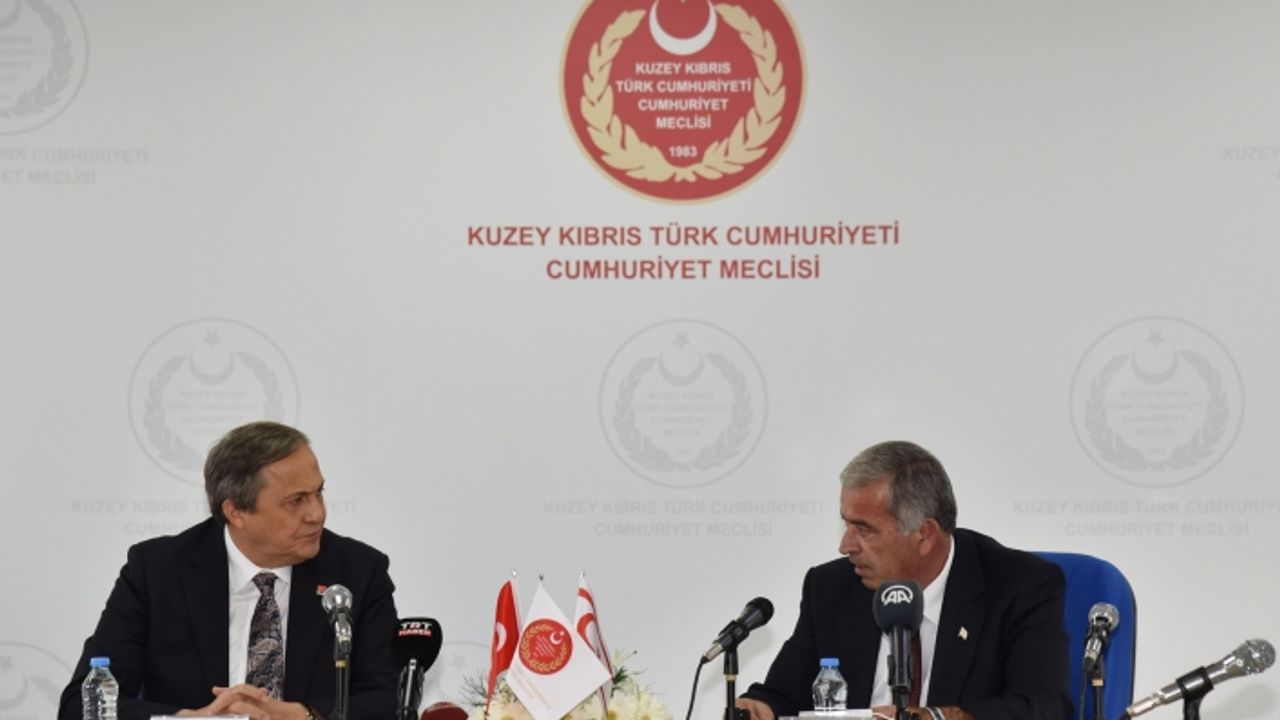 Sennaroğlu, CHP'li Belediye Başkanları heyetini kabul etti