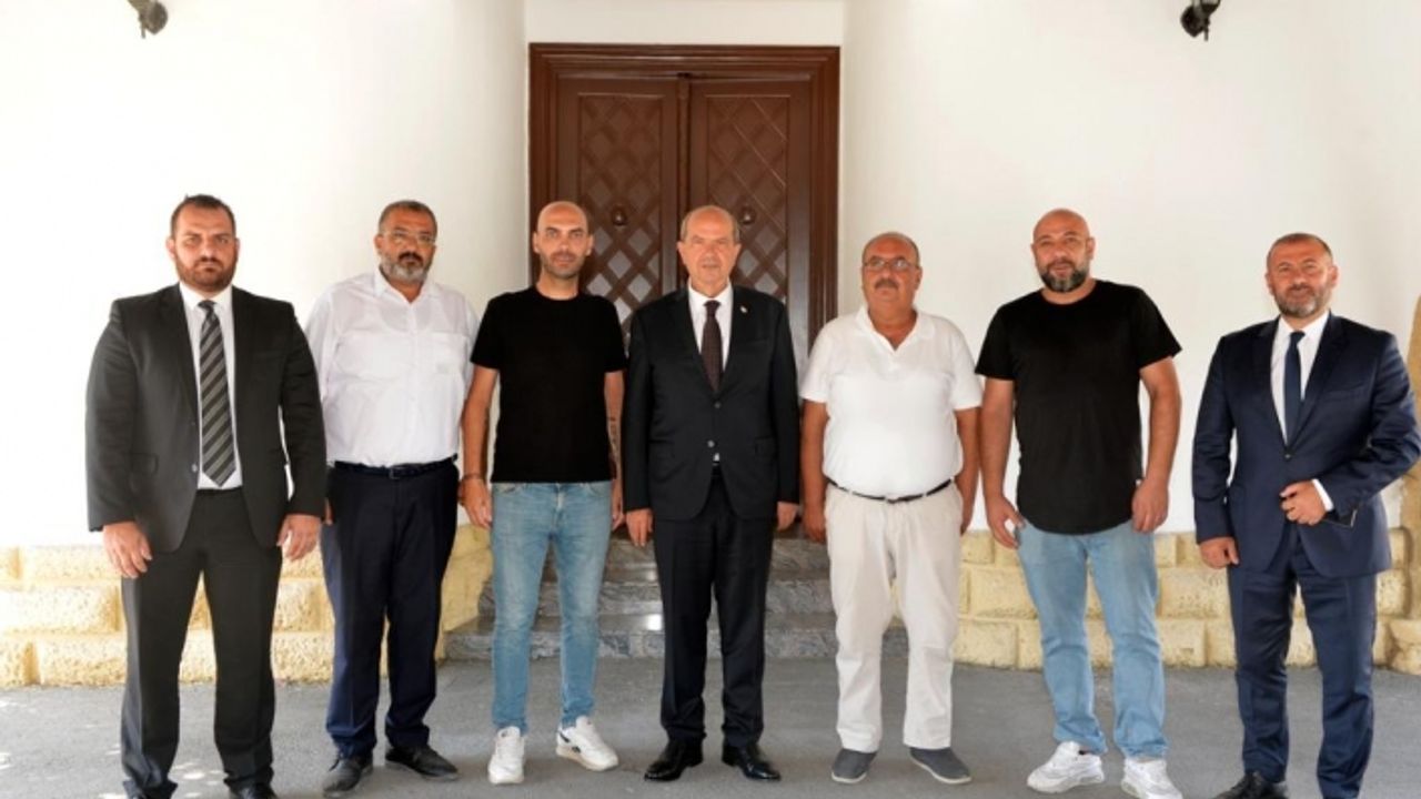 Tatar Mevlevi Spor Kulübü Başkanı Selçuk Aydın ve kulüp yöneticilerini kabul etti
