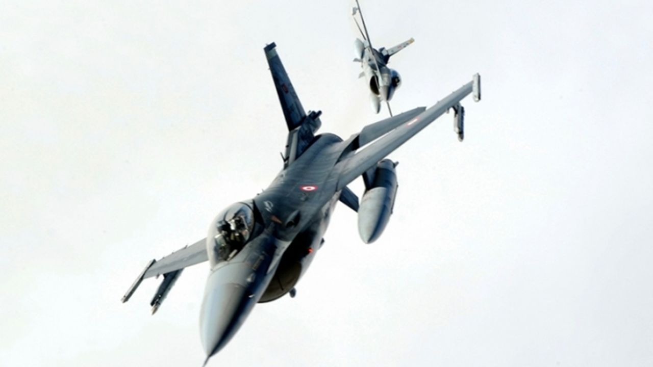 Yunanistan'ın S-300 füze sisteminden Türk jetlerine taciz