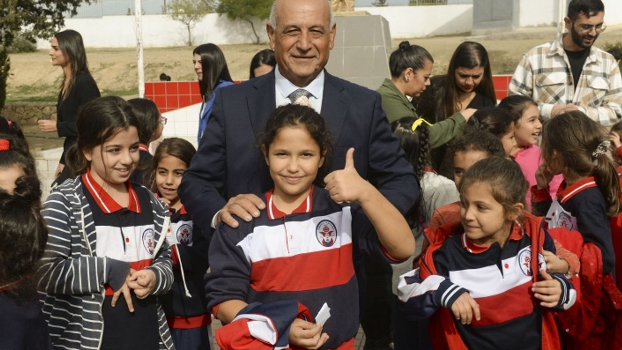 Gönyeli Belediye Başkanı Benli’den okul ziyareti