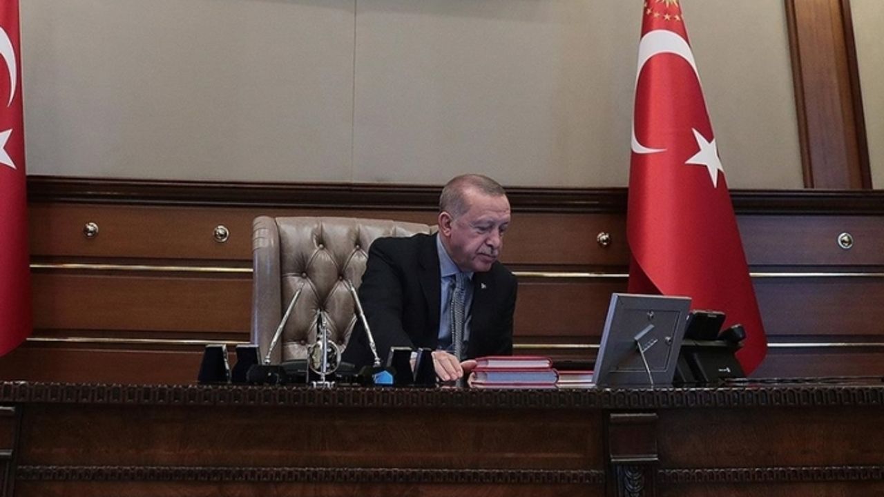 Erdoğan ile İngiltere Başbakanı ile telefonda görüştü...Kıbrıs sorunu da gündeme geldi