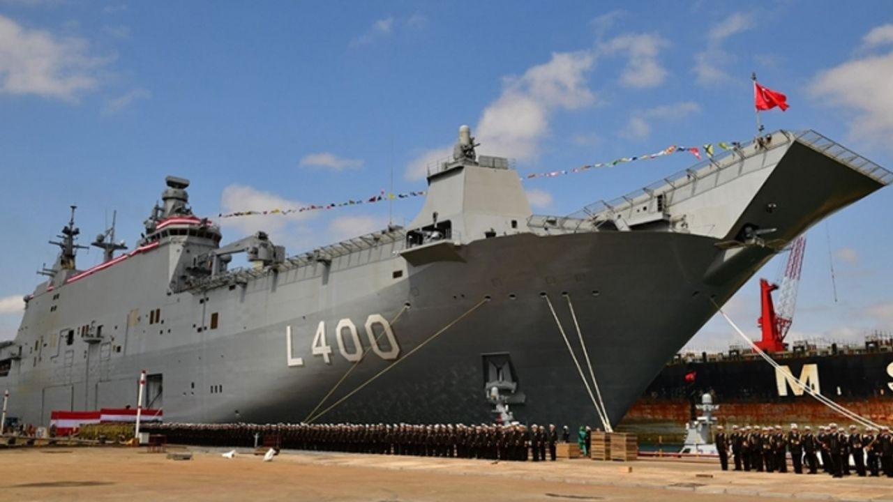 Türkiye MSB, Türkiye'nin en büyük savaş gemisi "TCG Anadolu"nun fotoğraflarını paylaştı