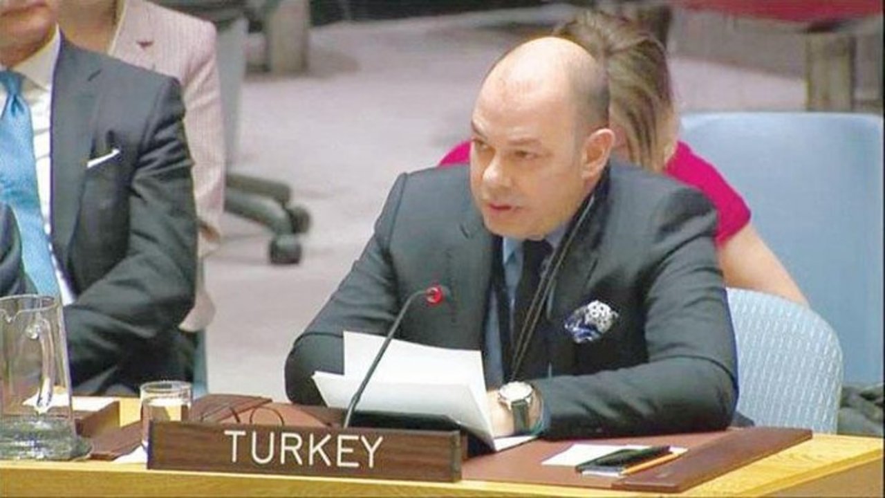 Rauf Alp Denktaş, Türkiye’nin Varşova Büyükelçisi oldu