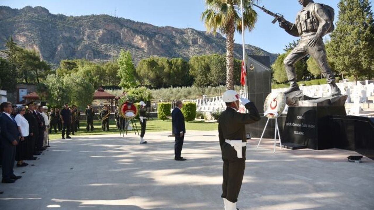 20 Temmuz dolayısıyla Boğaz Şehitliği'nde tören düzenlendi
