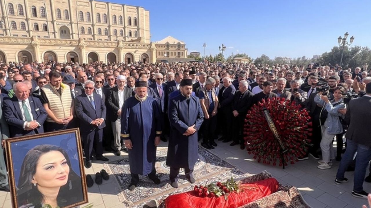 Azerbaycan Milletvekili Paşayeva, Bakü'de son yolculuğuna uğurlandı