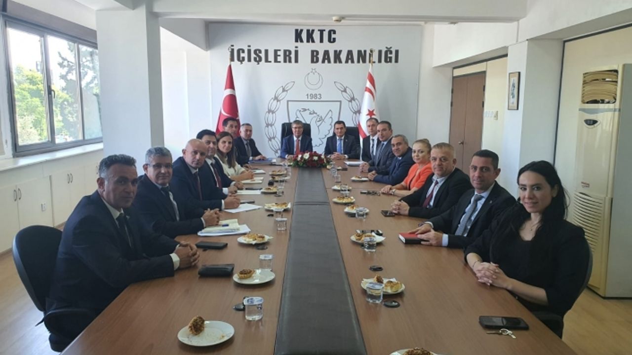 Başbakan Üstel'den İçişleri Bakanı Oğuz’a ziyaret