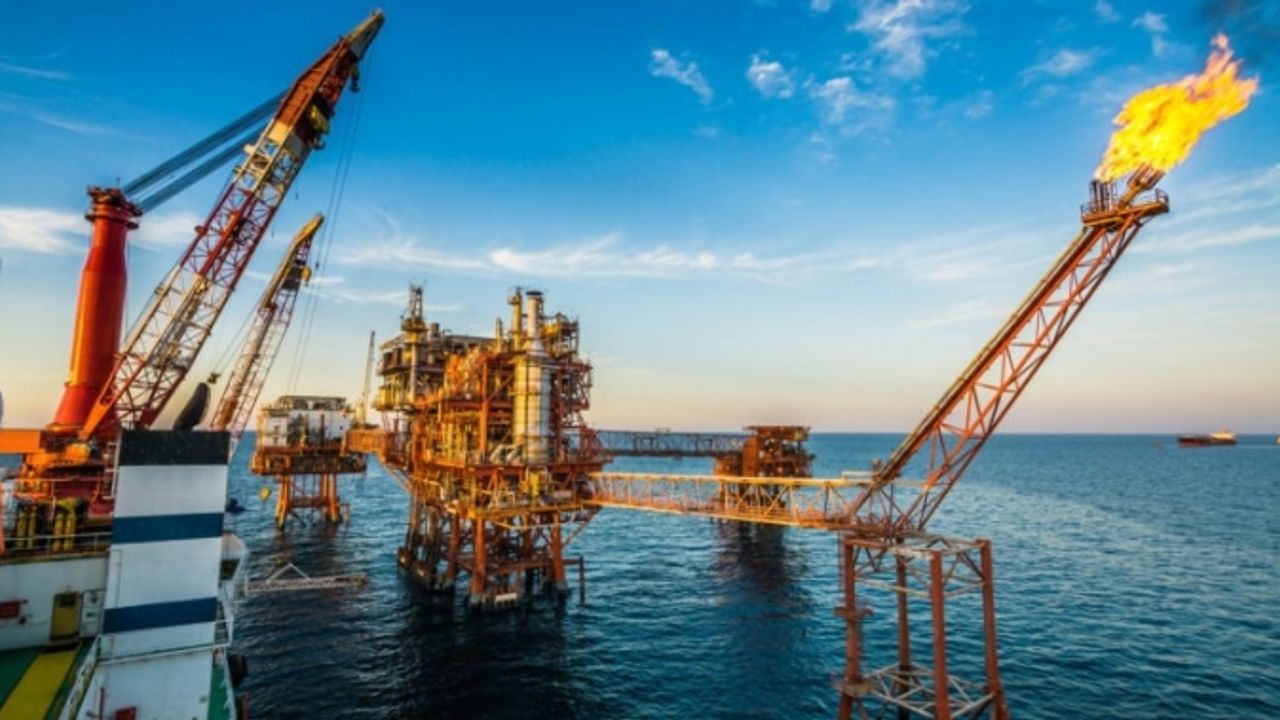 Brent petrolün varil fiyatı 90,86 dolar