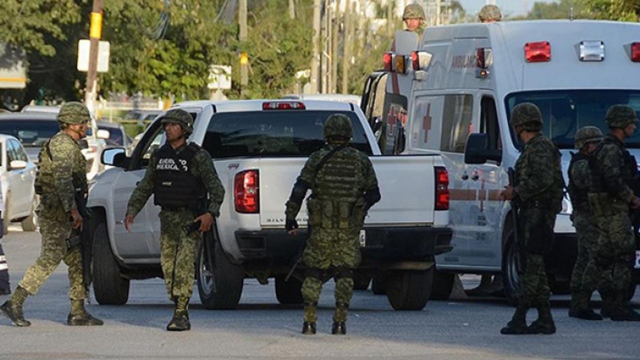 Cape Town'da şiddetli fırtına ve yağışlar nedeniyle şimdiye kadar 12 kişi yaşamını yitirdi