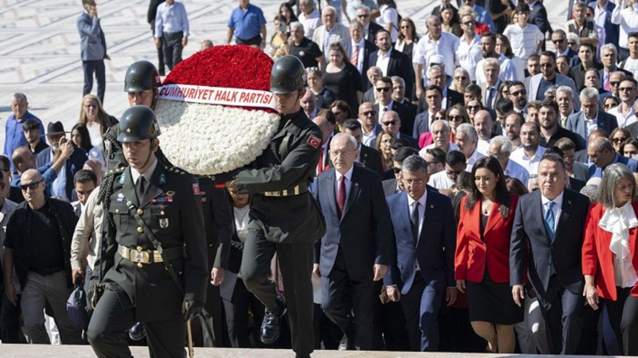 CHP 100'üncü kuruluş yılını kutluyor