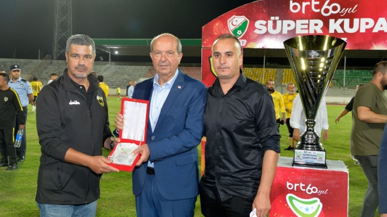 Cumhurbaşkanı Tatar, BRT 60. Yıl Süper Kupa finalini izledi