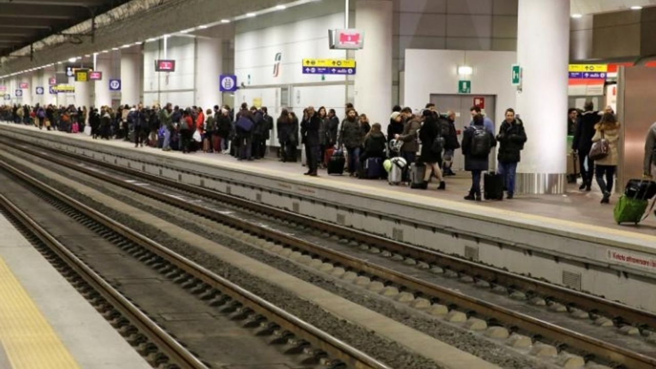İtalya'da toplu taşıma sektöründe çalışanlar greve gitti