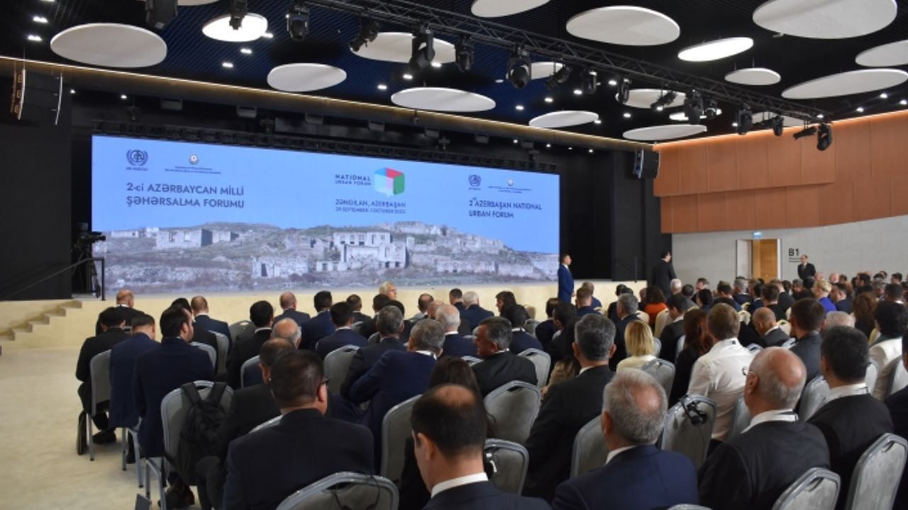 Başbakan Yardımcısı Ataoğlu Azerbaycan’da Şehir Planlama Forumu’na katıldı
