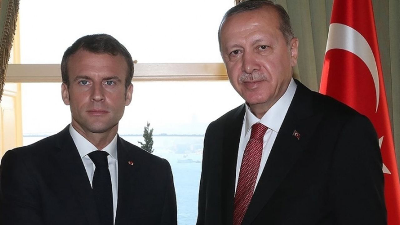 Türkiye Cumhurbaşkanı Erdoğan, Fransa Cumhurbaşkanı Macron ile telefonda görüştü