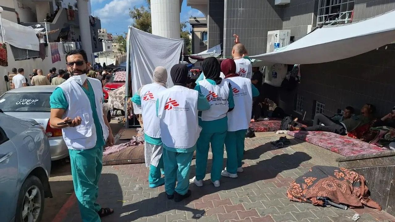 Sınır Tanımayan Doktorlar: Gazze'nin güneyine geçişi sırasında görevlilerimizin konvoyu saldırıya uğradı