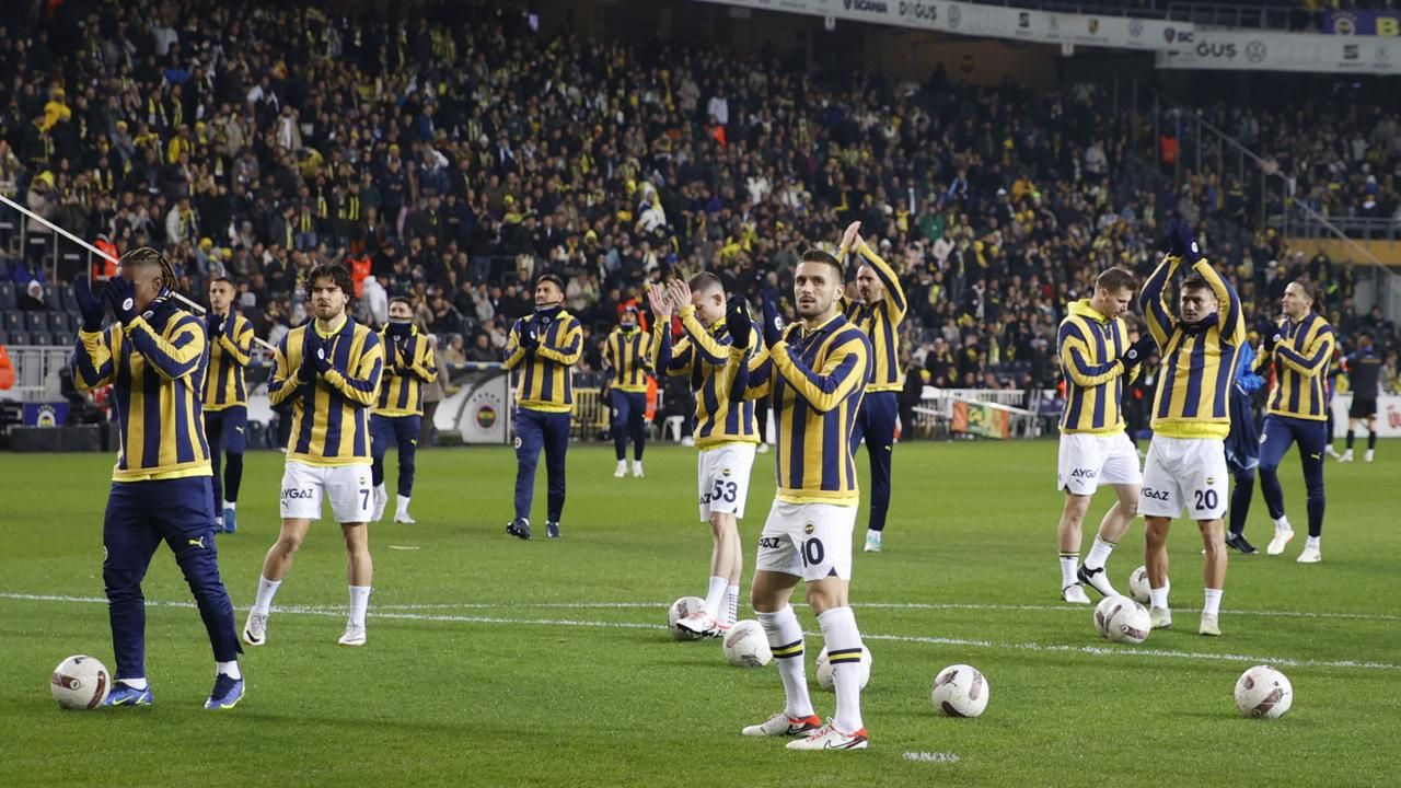 Fenerbahçe 100 gol barajını aşan ilk takım oldu