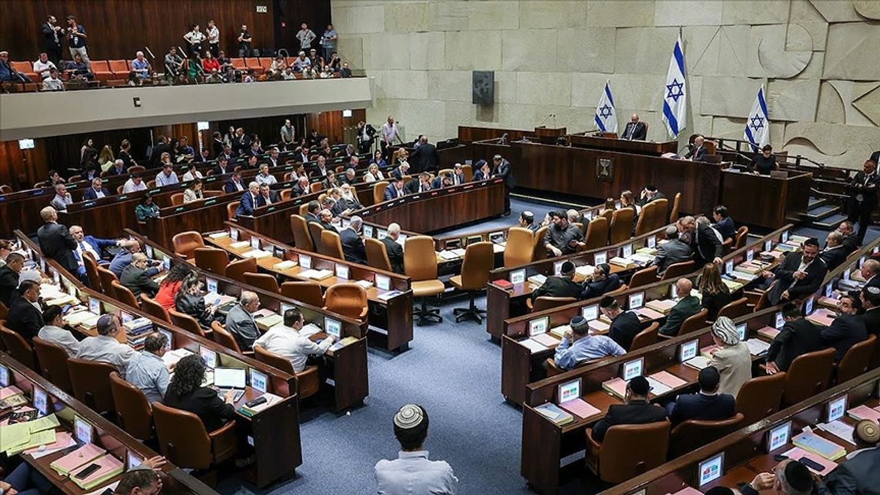 İsrail Meclis Komitesi, Gazze’deki soykırımı eleştiren siyasetçinin vekilliğinin düşürülmesi önergesini onayladı