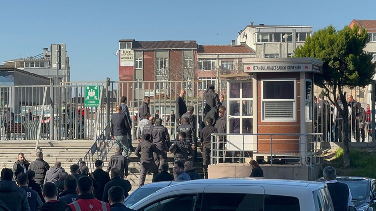 İstanbul Adliyesi’nde polis noktasına silahlı saldırı