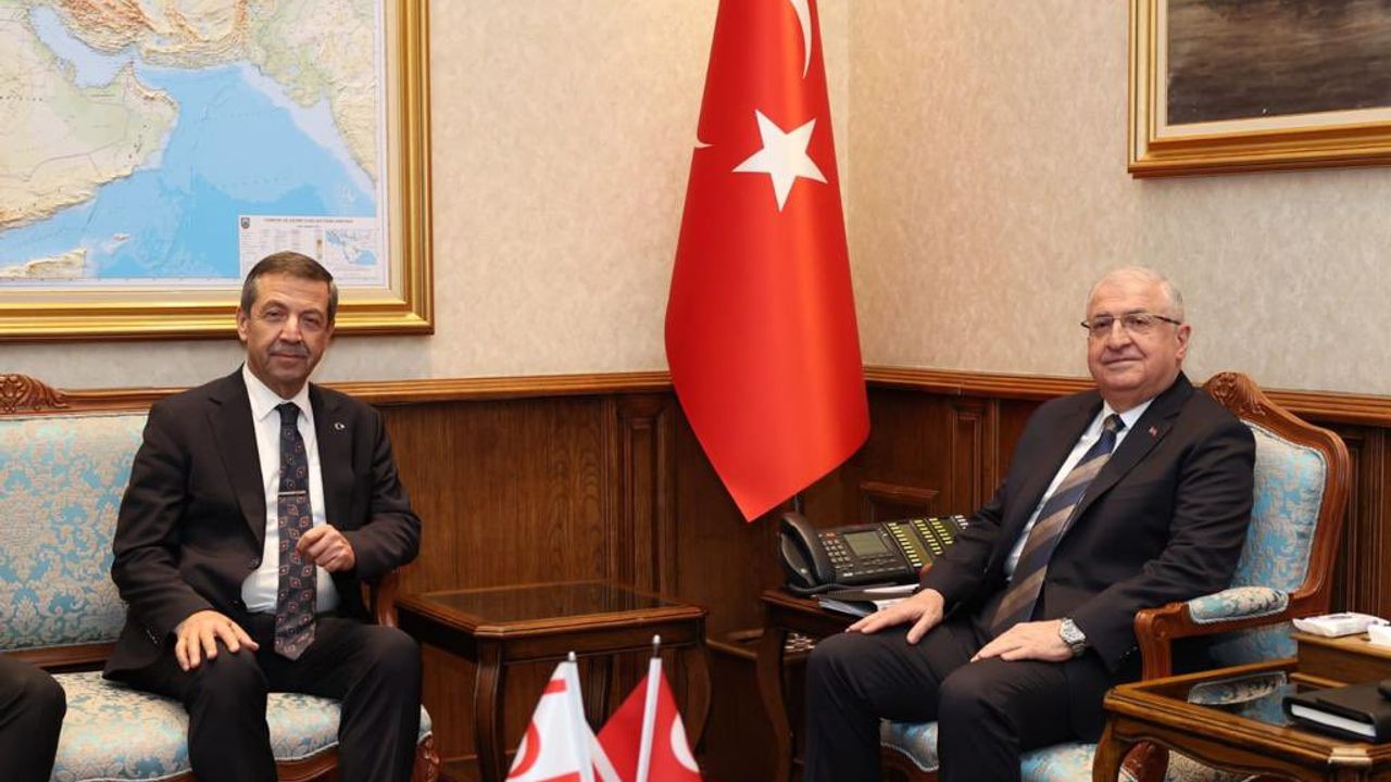 Ertuğruloğlu, Türkiye Milli Savunma Bakanı Güler ile görüştü