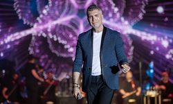 Özcan Deniz Kıbrıs'ta sahne aldı