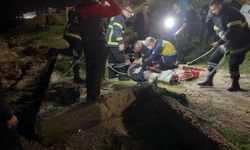 Girne'de deniz kenarında yürüyen bir kişi kayalıklardan düşerek yaralandı