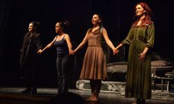 “20. Kıbrıs Tiyatro Festivali” perdelerini açtı