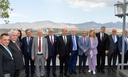 Tatar: “Azerbaycan’ın varlığıyla mücadelemiz daha da perçinlenmiştir”