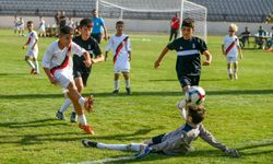 KKTC U12 Milli Takımı, Ulduz Cup'a galibiyetle başladı