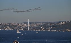 SOLOTÜRK'ten İstanbul semalarında selamlama uçuşu