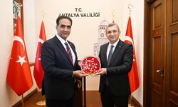 Gardiyanoğlu, Antalya Valiliği’ni ziyaret etti