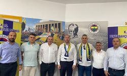 Fenerbahçe Yönetim Kurulu Üyesi Rıfat Perahya, KKTC Fenerbahçeliler Derneği'ni ziyaret etti