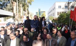 KTOEÖS ile KTÖS, Milli Eğitim Bakanlığı önünde eylem yaptı