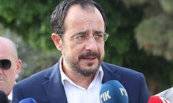 Yurtdışına “göçen beyinleri” geri getirmek için Londra’ya gitti