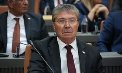 Üstel: "Bugün ilk oturumunu gerçekleştiren meclisimizin bu tarihi ve özel gününü selamlıyorum"