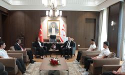 Meclis Başkanı Öztürkler Sedat Simavi Endüstri Meslek Lisesi öğrencilerini kabul etti