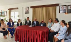 Çavuşoğlu, Kıbrıs Türk Engelliler Federasyonu’nu ve Rauf Raif Denktaş Görme Engelliler Özel Eğitim Okulu’nu ziyaret etti