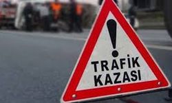 Üç trafik kazasında bir yaya ve bir motosiklet sürücüsü yaralandı, 2 kişi tutuklandı
