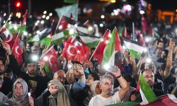 İstanbul'da "Gazze'ye Umut Işığı Ol" yürüyüşü düzenlendi