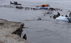 Peru'da toprak kayması sonucu batan iki yolcu teknesinde 12 kişi öldü, 57 kişi kayıp