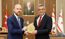 Cumhurbaşkanı Tufan Erhürman, İBTAV Mütevelli Heyeti üyesi Necmeddin Bilal Erdoğan’ı kabul etti