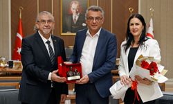 Cumhurbaşkanı Erhürman, AÖA heyetiyle görüştü