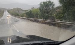 Girne–Değirmenlik ana yolunda su birikintileri oluştu