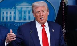 Trump'tan, yaptırıma tabi tüm Venezuela kaynaklı petrol tankerlerinin bloke edilmesi talimatı