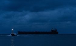 Ukrayna'nın Akdeniz'de Rusya'ya ait bir petrol tankerine İHA saldırısı düzenlediği iddia edildi