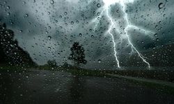 Rum Meteoroloji Dairesi’nden fırtına ve dolu uyarısı: Saat 20.00'ye kadar etkili olacak