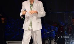 Ünlü şarkıcı Altay Kıbrıs'ta sahne aldı