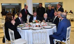 Kktc'nin eski Türkiye Büyükelçisi Halil ibrahim Akça kızını evlendirdi