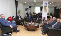 Dışişleri Bakanı Ertuğruloğlu Vakıflar heyetini kabul etti