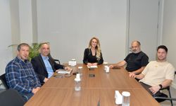 Nilden Bektaş Erhürman, Sivil Afet Timi Derneği yetkilileri ile görüştü