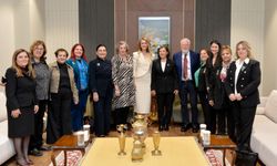 Nilden Bektaş Erhürman, Uluslararası Inner Wheel Dünya Başkanı Kay Morland ve beraberindeki heyetle görüştü